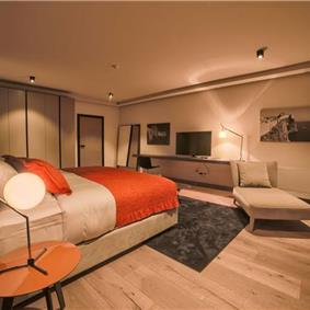 Luxury 7 Bedroom Dubrovnik Beachfront Villa with Infinity Pool, Sleeps 14